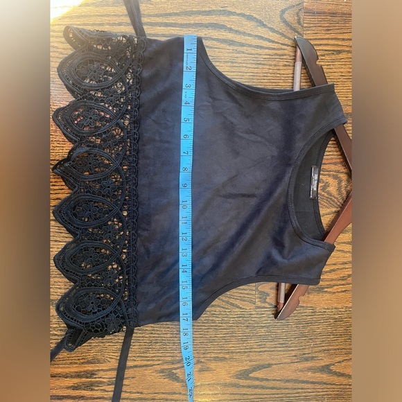 ZARA TRAFALUC Classy black suede crop top crochet lace hem ribbon side tie sz S - Picture 6 of 8